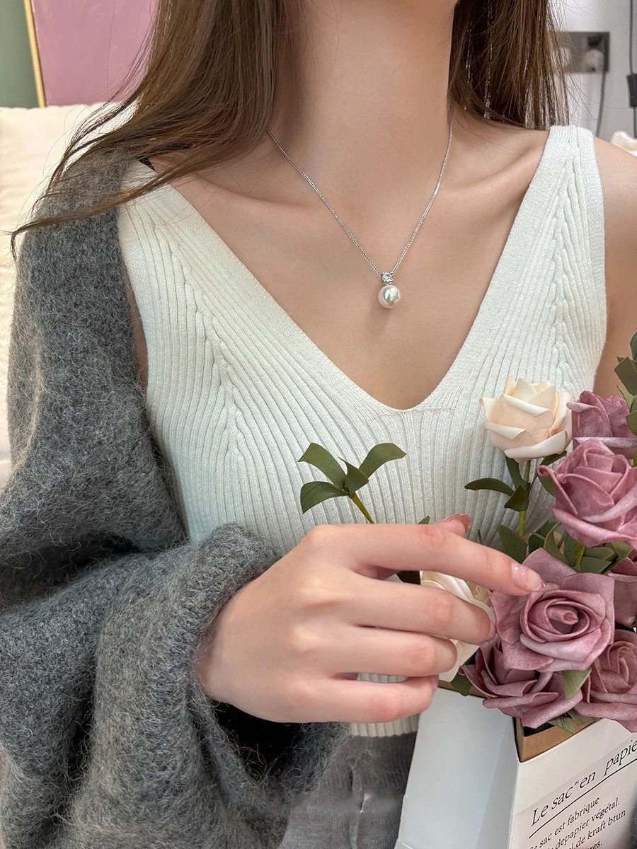 Design Pearl and Diamond Pendant Necklace Silver Jewelry - 17