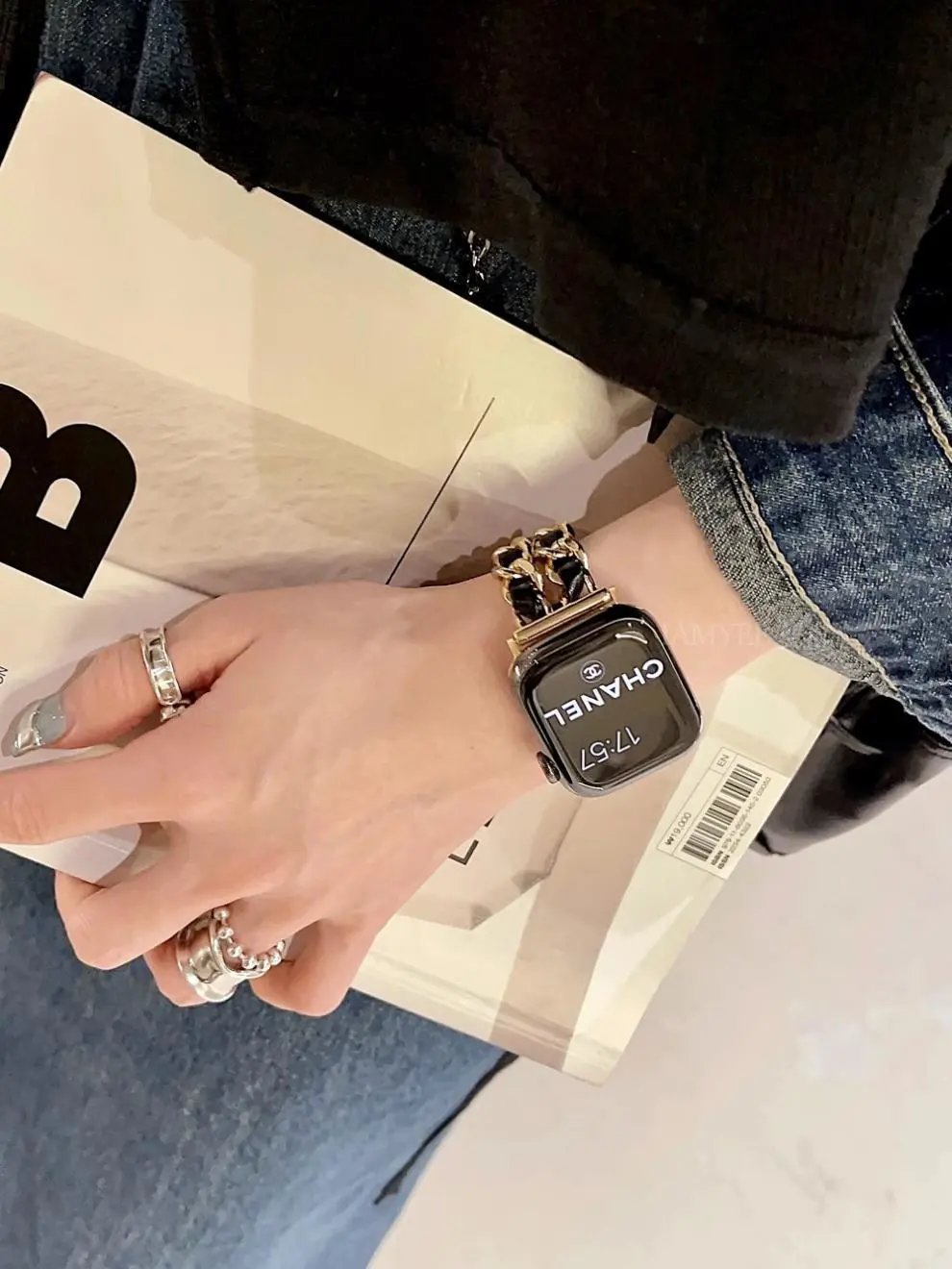 Apple Watch with Rose Gold Metal Link Bracelet Smartwatch - 10