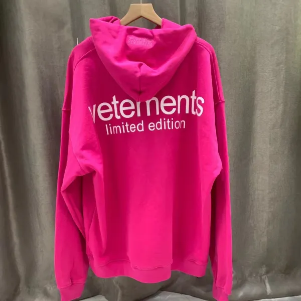 Vetements Paris France Oversized Hoodie Black - 4
