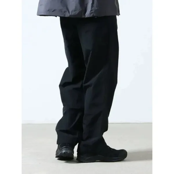 Design Grid-Textured Cargo Pants in Gray - 14