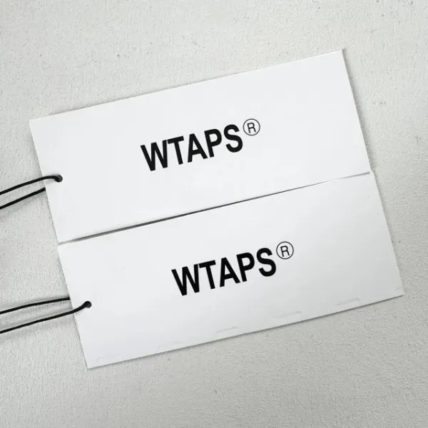 Design WTAPS Logo Long Sleeve Tee Black / White T-Shirts - 27