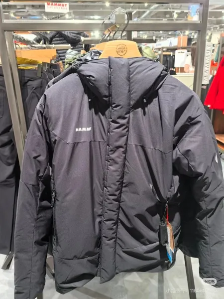 Design Mammut Eigerjoch Insulated Hooded Jacket Black Down-Jacket Down Jacket - 12