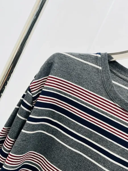 Design Striped Oversized Long-Sleeve Top in Gray Multicolor - 11