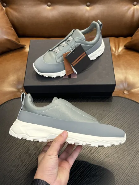 Design Slip-On Chunky Sneakers Gray / White - 16