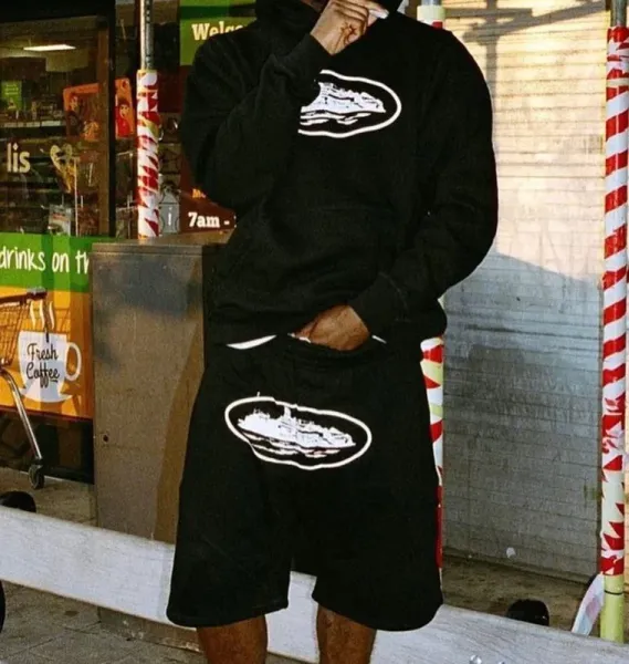 Design Graphic Print Black Sweat Shorts - 28