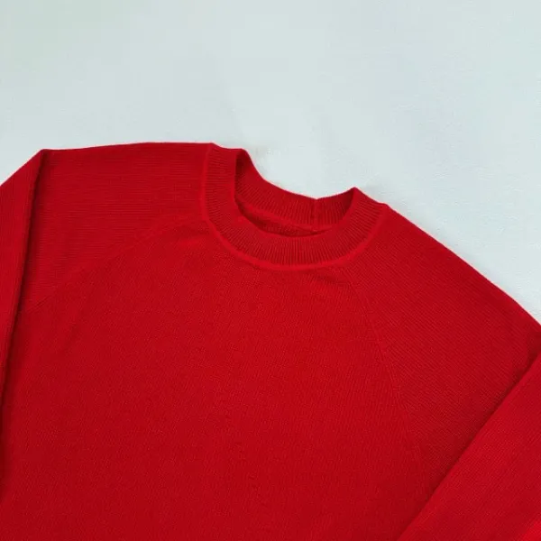 Design Red Crewneck Sweater White Denim Pants Sweater - 15