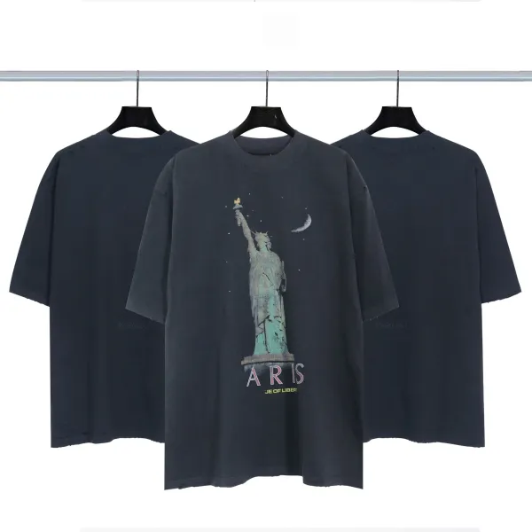 Design IM Ashian Kim Kardashian Portrait Graphic T-Shirt Black T-Shirts - 10