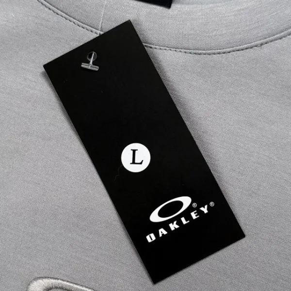 Oakley Logo Embroidered Gray T-Shirt and Black Baseball Cap - 34