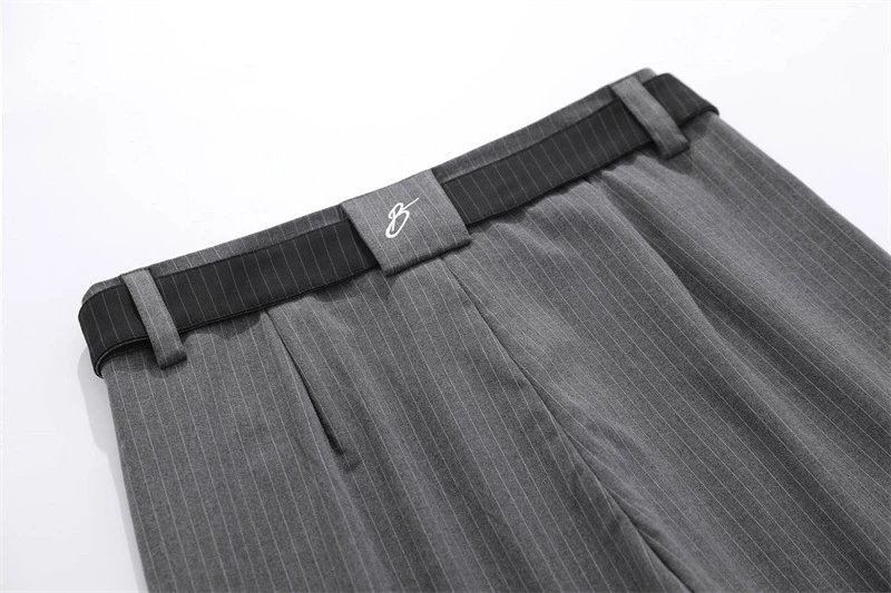Design Cropped T-Shirt Beige + Pleated Wide-Leg Pants Gray with Belt - 22