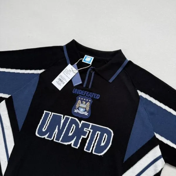Design Undefeated x Manchester City Polo Shirt Black and Beige Polo Shirt - 21