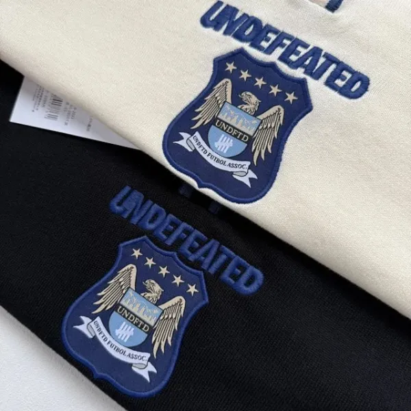 Design Undefeated x Manchester City Polo Shirt Black and Beige Polo Shirt - 27