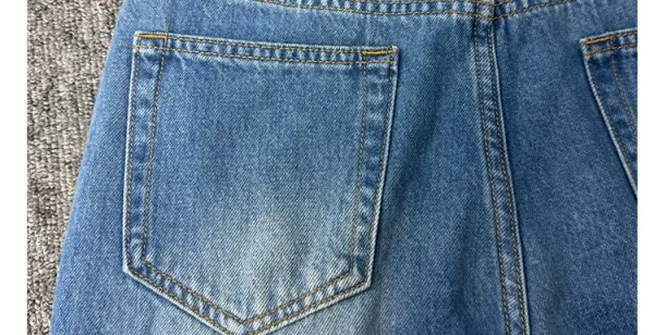 Design Wide-Leg Flared Jeans Blue - 23