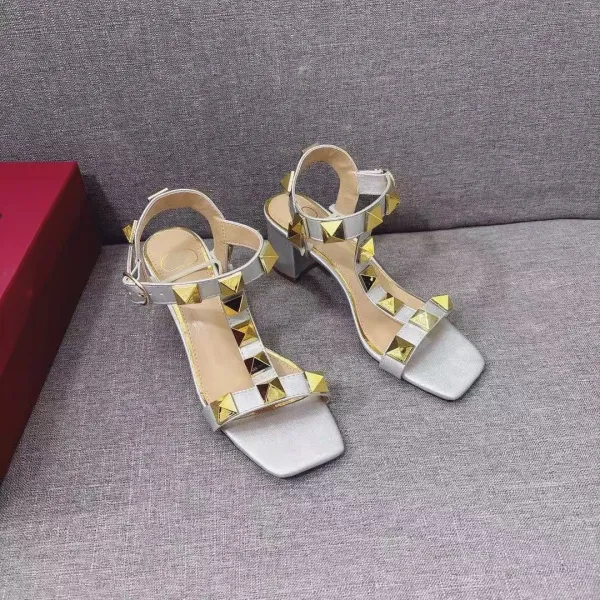 Valentino Rockstud Silver Metallic T-Strap Block Heel Sandals - 11