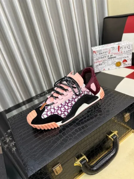Dolce & Gabbana Sneakers Beige Pink Multicolor Sneakers - 11