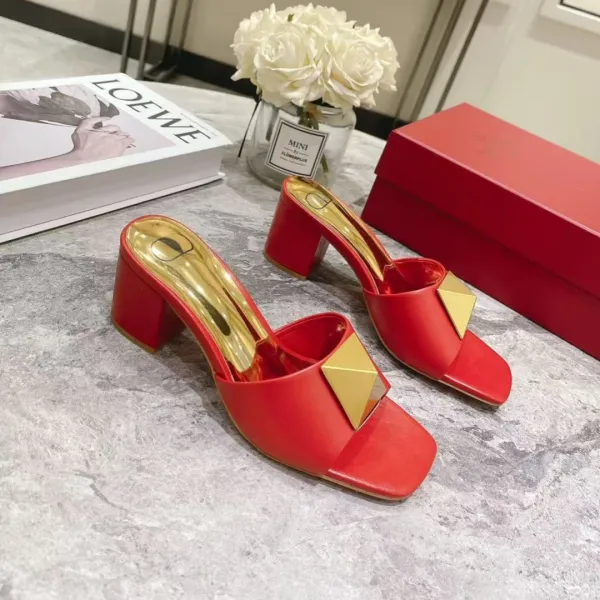 Design Pyramid-Embellished Block Heel Mules Blue Sandals - 11