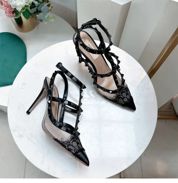 Valentino Rockstud Lace-Trimmed Strappy Stiletto Heels Black - 7