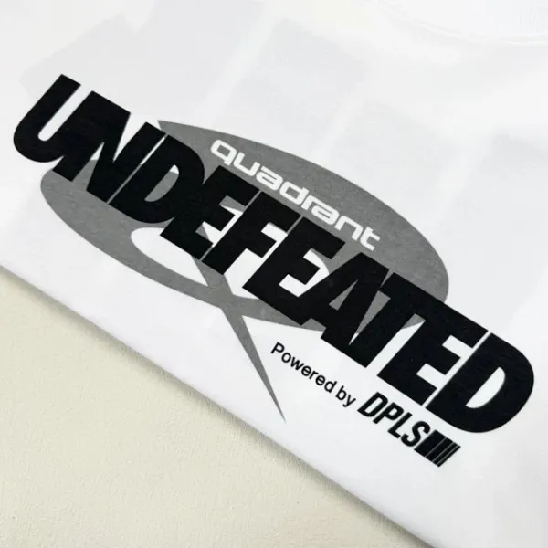 Design Undefeated Quadrant Graphic T-Shirt White T-Shirts - 24