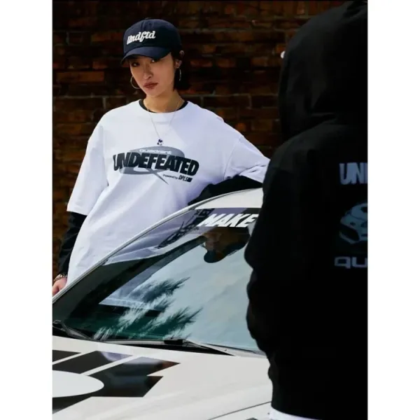 Design Undefeated Quadrant Graphic T-Shirt White T-Shirts - 7