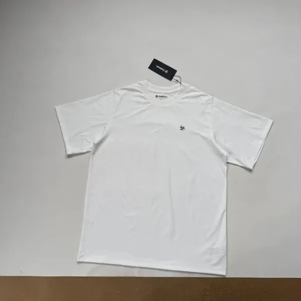 Design Goldwin Minimal Logo Cropped T-Shirt White and Black T-Shirts - 13