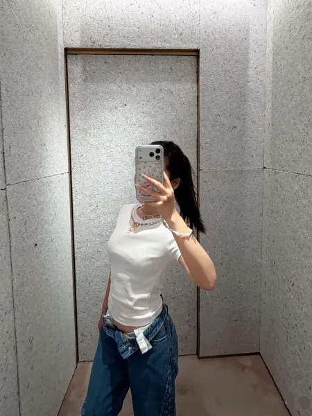 Design Chain-Trimmed White T-Shirt - 3