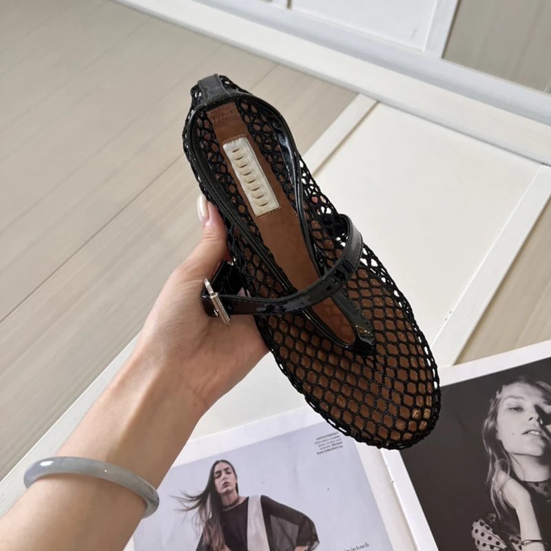 Design Mesh T-Strap Flat Sandals Black