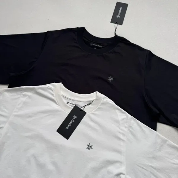 Design Goldwin Minimal Logo Cropped T-Shirt White and Black T-Shirts - 16