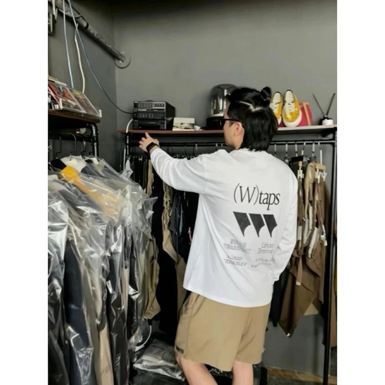 Design Wtap Urban Territory Long Sleeve T-Shirt Black / White T-Shirts - 9