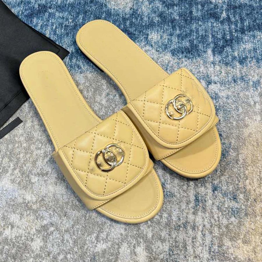 Design Chanel Quilted Slide Sandals Black with Gold CC Logo Slippers - 10