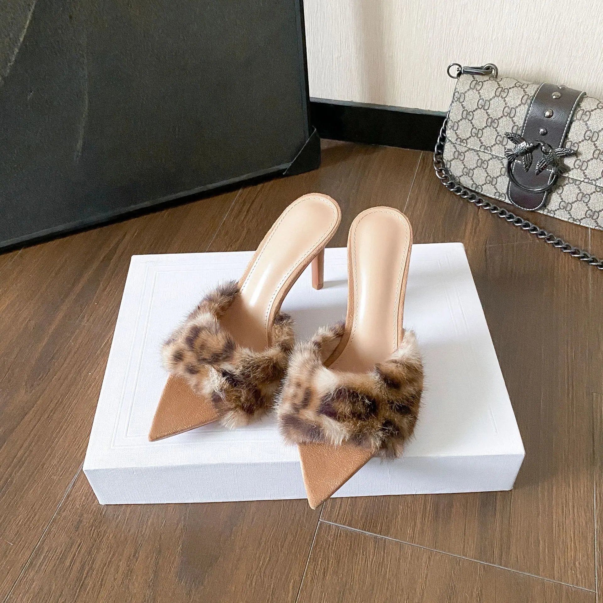 Design Furry Mule Heels Black Shoes - 9
