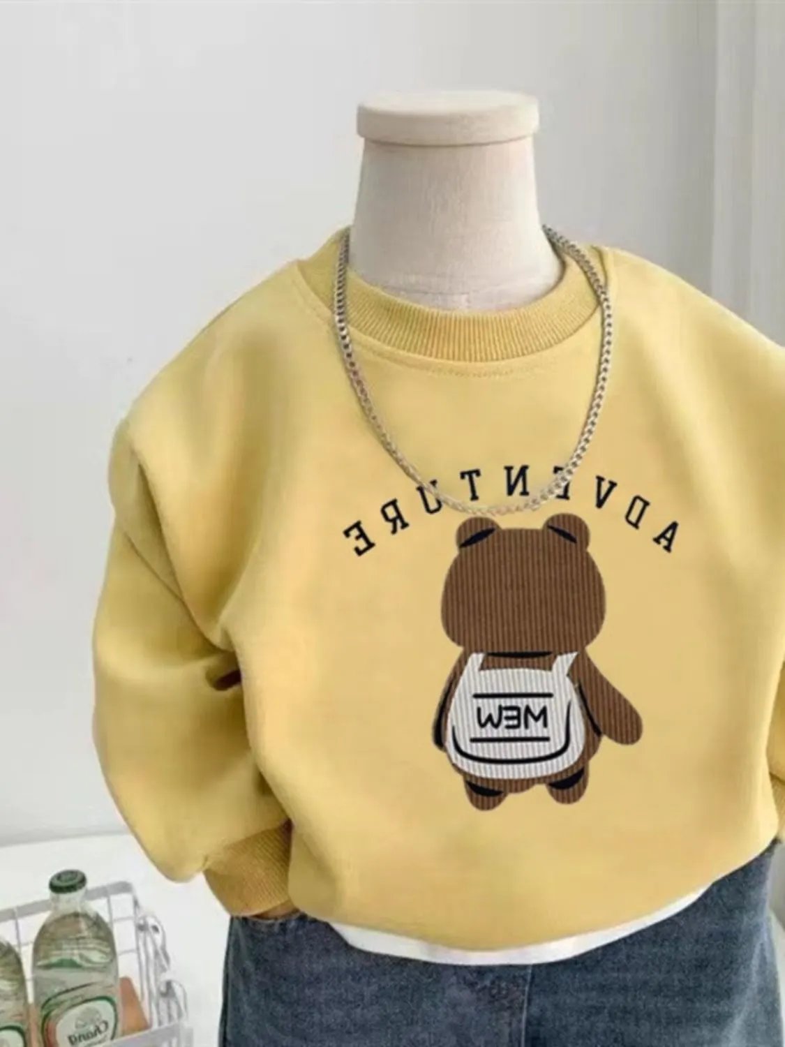 Design Bear Graphic Hoodie Yellow - 5