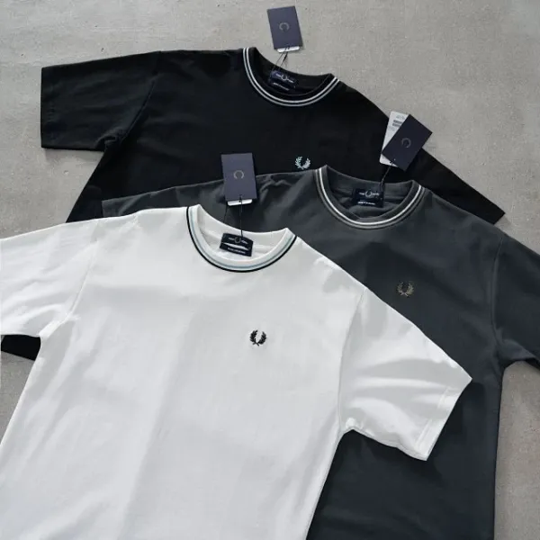 Fred Perry T-Shirt with Laurel Wreath Logo in Charcoal Gray - 15