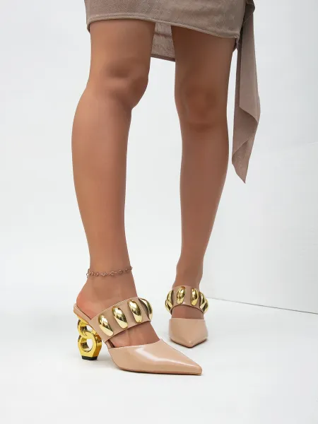 Design Chain-Heel Mule Black with Gold Hardware Shoes - 14