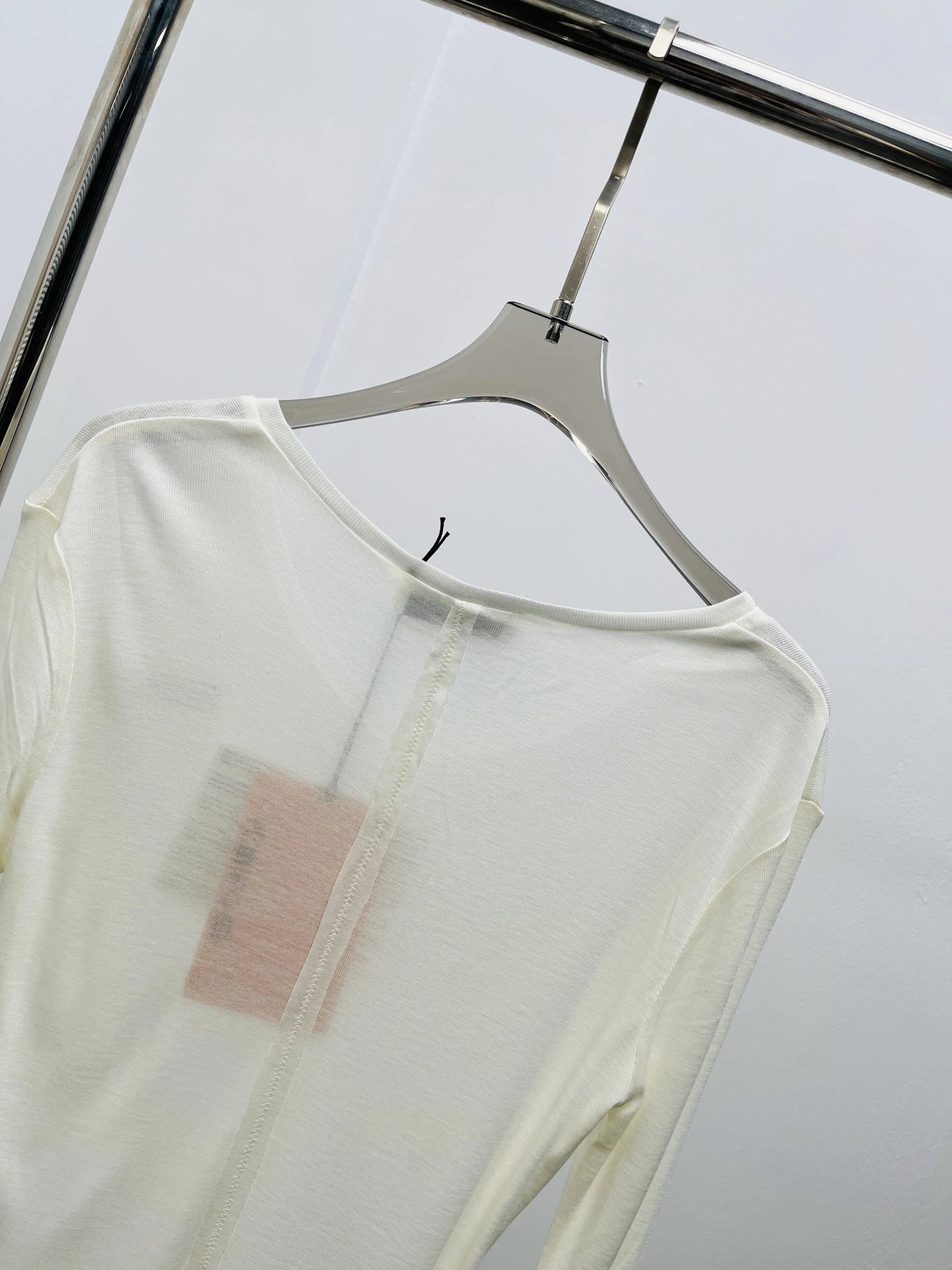 Design Long Sleeve V-Neck Base Layer Cream Top - 17