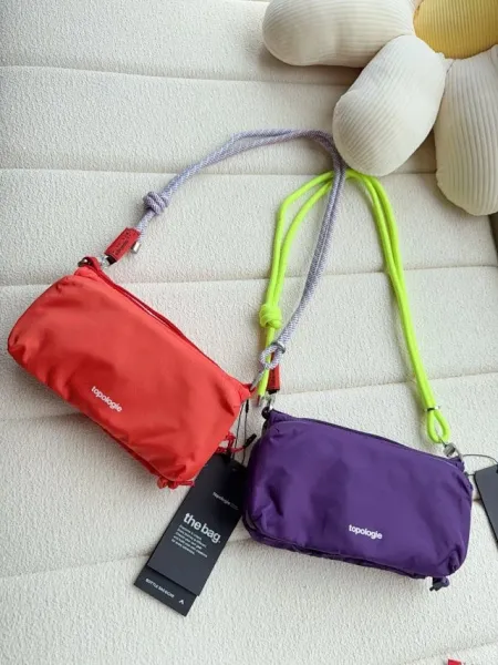 Design Topologie Water Bottle Bag Medium Purple Crossbody Bag Crossbody Bags - 14