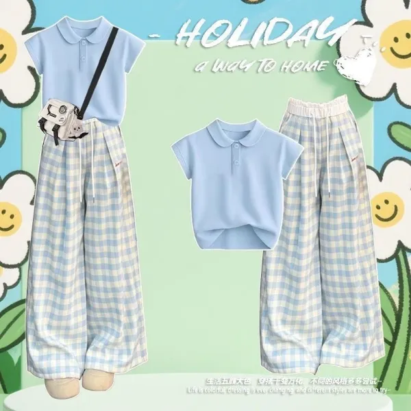 Design Short-Sleeve Collar Polo Shirt in Light Blue with Gingham Pants Set - 5