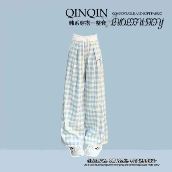 Design Short-Sleeve Collar Polo Shirt in Light Blue with Gingham Pants Set - 8