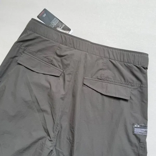 Oakley Utility Pants Beige and Black - 26