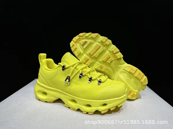 On Running Cloudventure Peak Beige Green Sneakers Running Shoes - 2