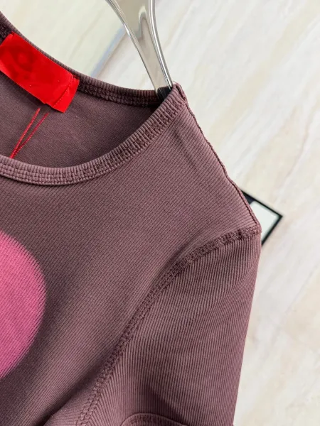 Comme des Garçons Play Heart Logo Ribbed Crop T-Shirt Pink - 17