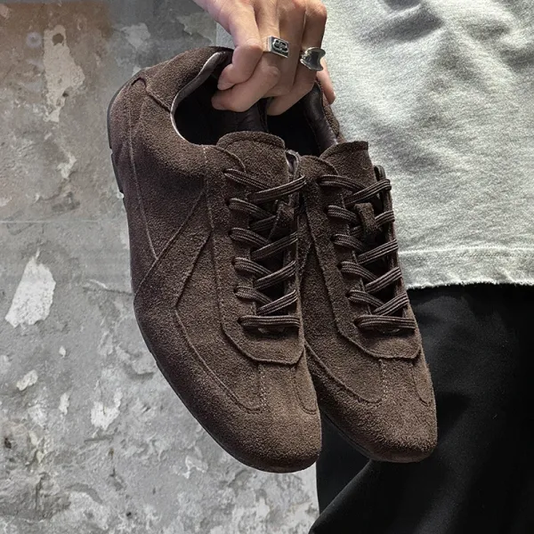 Design Suede Low-Top Sneakers Brown - 1