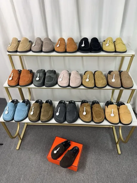Hermès Oran Loafers Gray Suede Slippers - 3