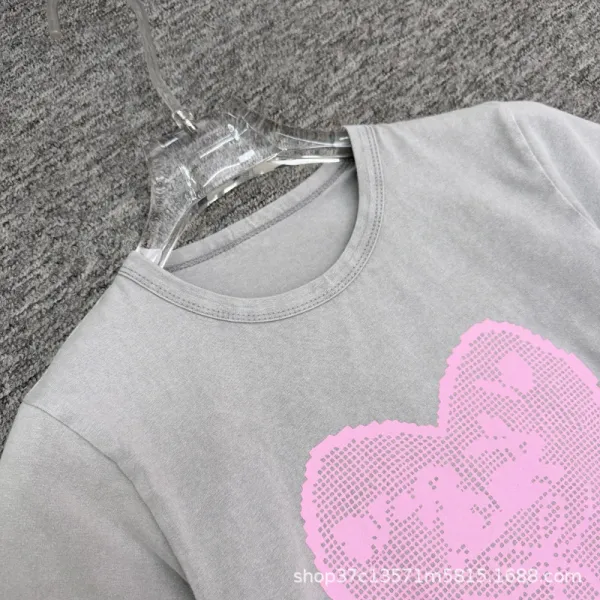 Design Heart Print Graphic T-Shirt Gray - 4
