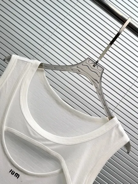 Design IUM Cut-Out Detail White Vest-Top Vest Top - 11