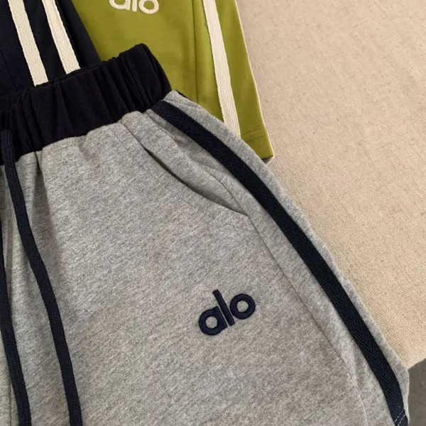 Alo Yoga Essential Stripe Set Gray - 16