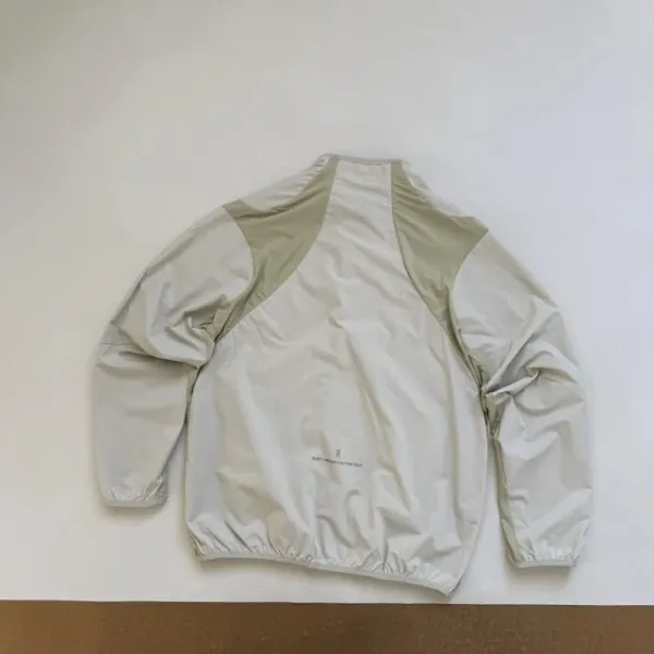 On Running Windbreaker Light Beige Windbreaker Outerwear.windbreaker - 29