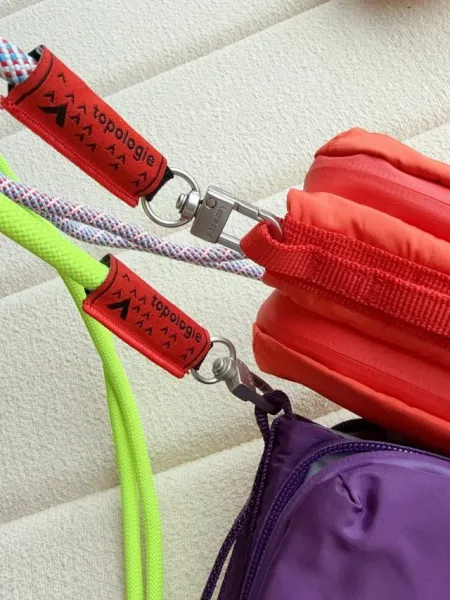 Design Topologie Water Bottle Bag Medium Purple Crossbody Bag Crossbody Bags - 28