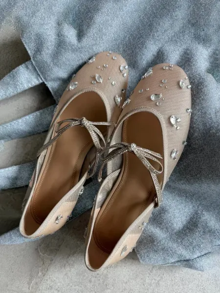 Design Crystal-Embellished Beige Mary Jane Flats Casual Shoes - 4