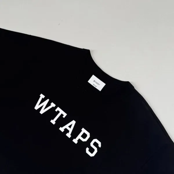 Design WTAPS Logo Long Sleeve Tee Black / White T-Shirts - 19