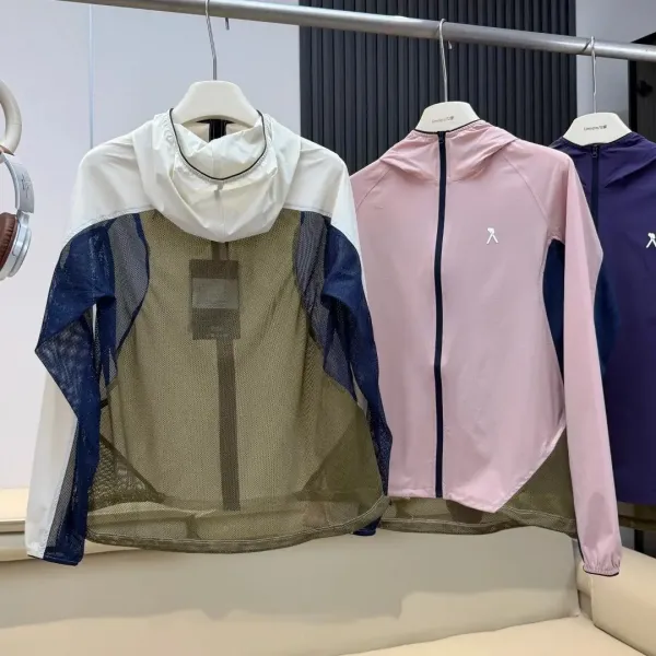 Design Uniqlo U Light Windbreaker Pink with Mesh Panel Jacket Outerwear - 4