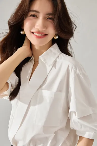 Design White Wrap Shirt Black Tailored Trousers with Pointed-Toe Slingbacks Clothing - 5